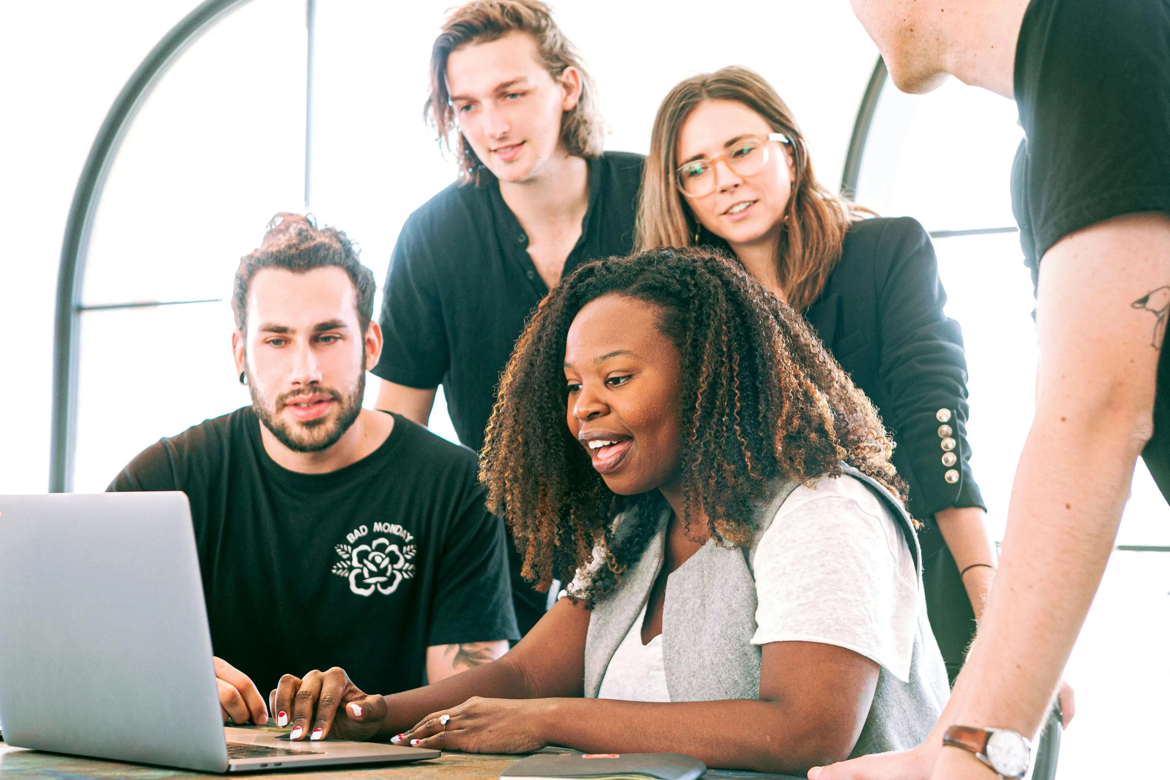 Effective Content Marketing Tactics for Social Commerce | Postly